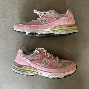 New Balance 993 Pink Breast Cancer awareness
Sneakers -Women's size 10